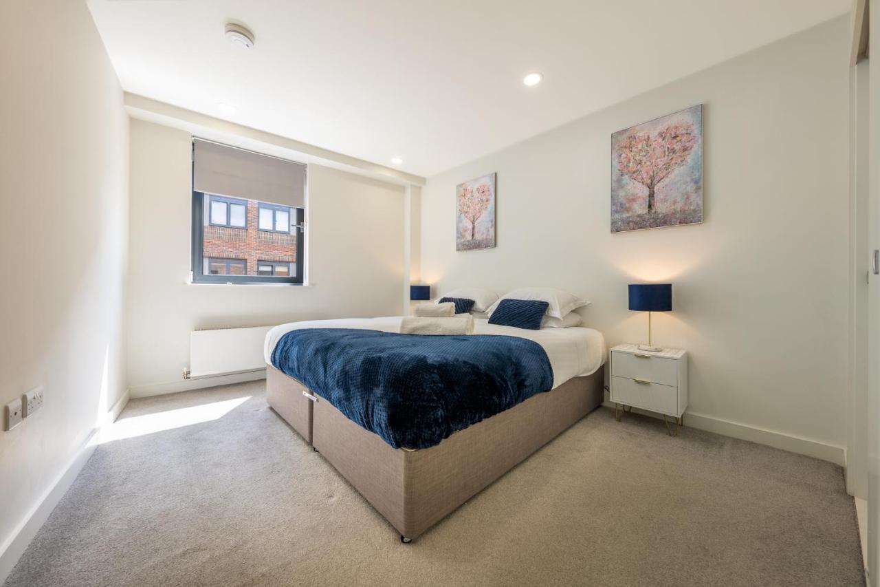 Luxury One Bedroom Serviced Apartment In The Heart Of Bedford Exterior foto